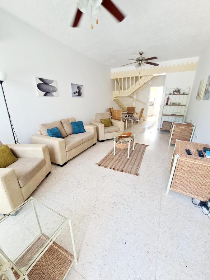 2 Bedroom Townhouse, Close To Paphos Harbour, Use Of Onsite Facilities 외부 사진