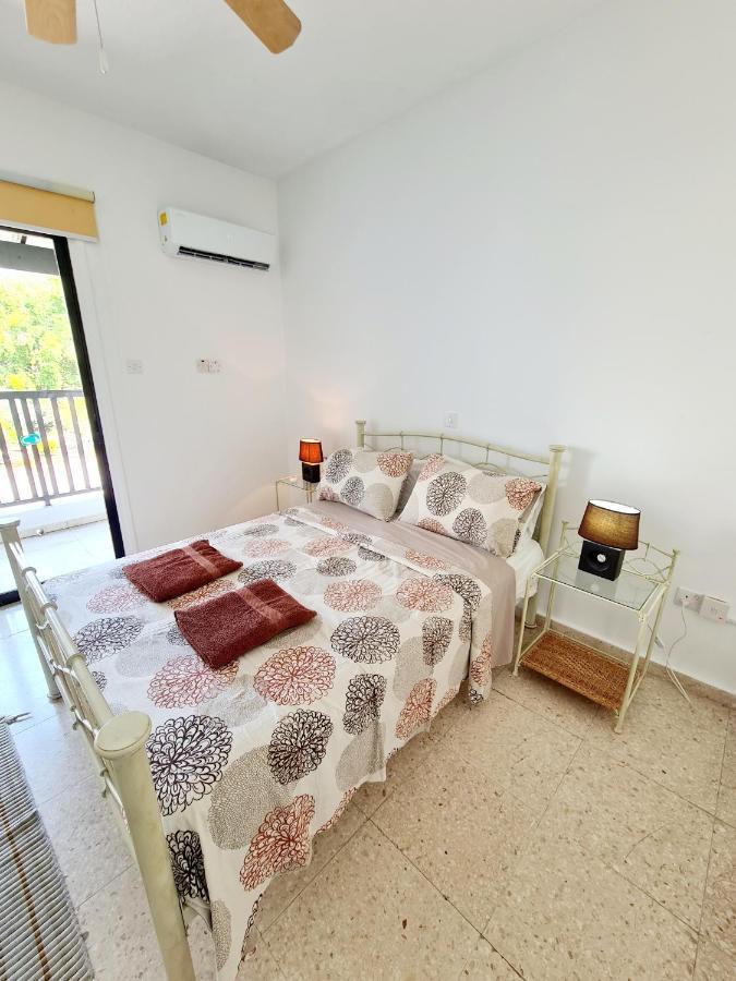 2 Bedroom Townhouse, Close To Paphos Harbour, Use Of Onsite Facilities 외부 사진